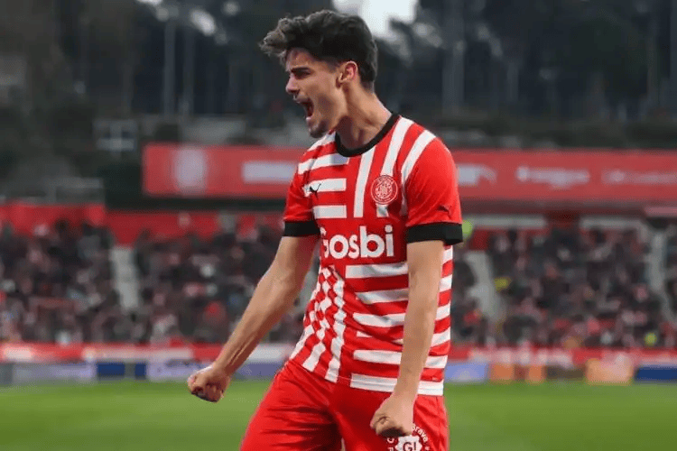 周五013西甲对决：西班牙人主场补创造力缺口，赫罗纳残阵反击效率定成败？